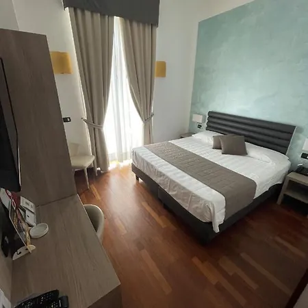 Parigi & Hotel 4*
