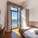 Hotell Parigi & 4*
