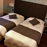 Parigi & Hotell 4*