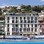 Hotell Parigi & 4*