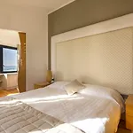 Hotell Parigi & 4*