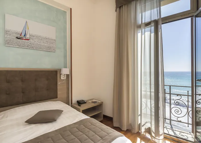 Parigi & 4* 보르디게라